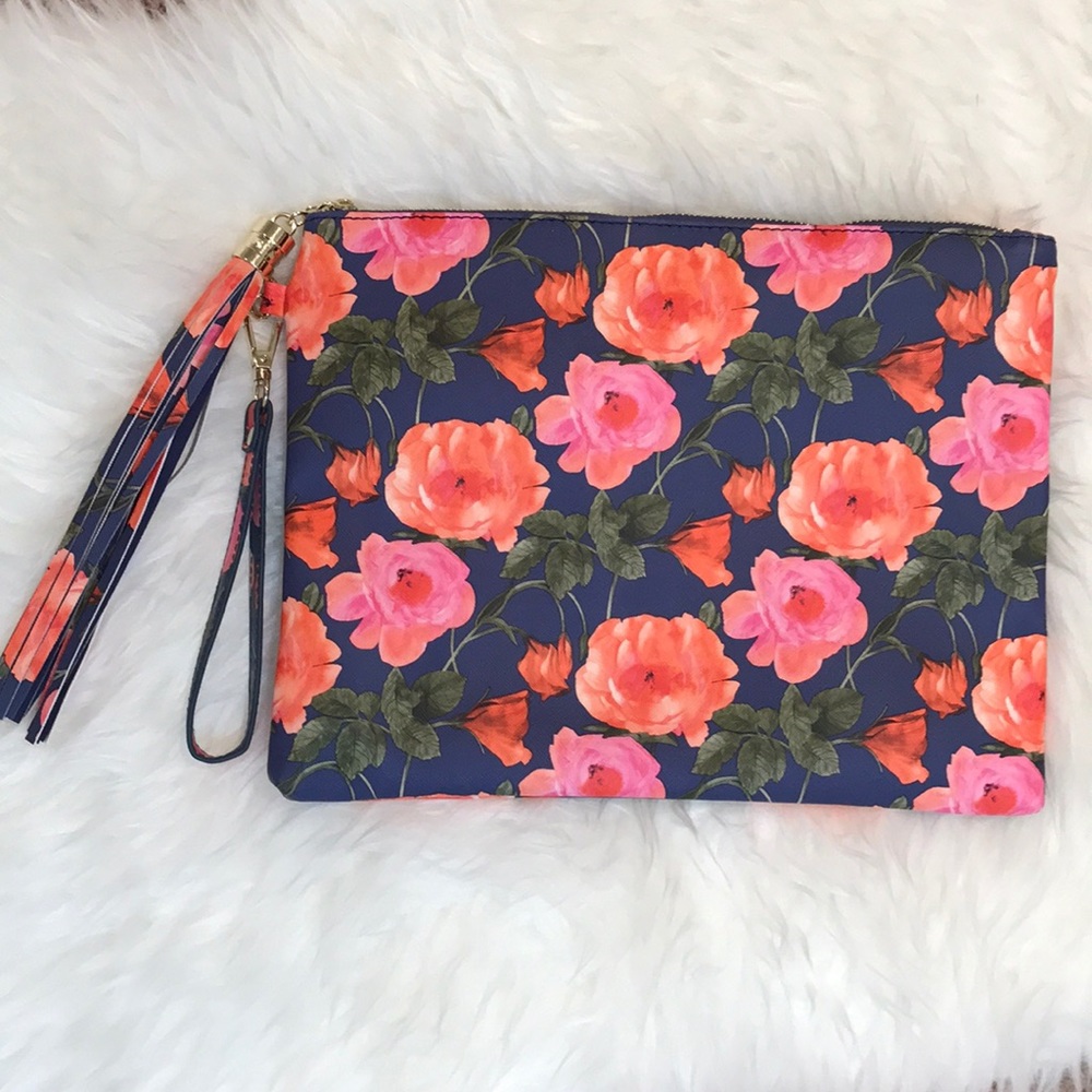Floral Clutch 🌺